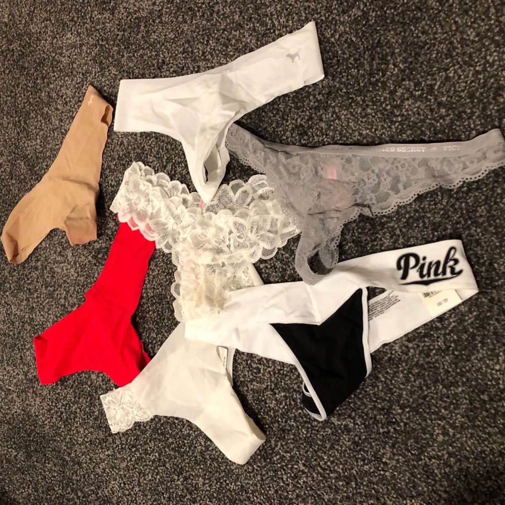 NWT Victoria’s Secret XS Thong Panties